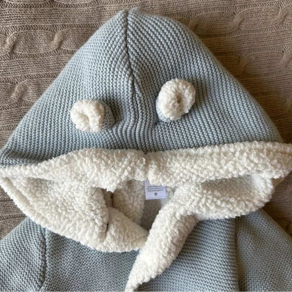 EUC Carter’s Unisex Baby Bear Sherpa Hoodie, Light Blue, 18 Months